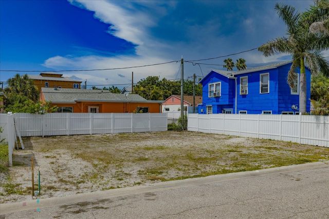 122 87TH AVENUE, Treasure Island, FL 33706