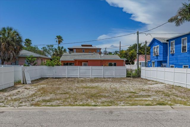 122 87TH AVENUE, Treasure Island, FL 33706
