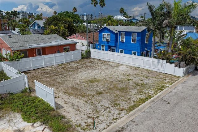 122 87TH AVENUE, Treasure Island, FL 33706