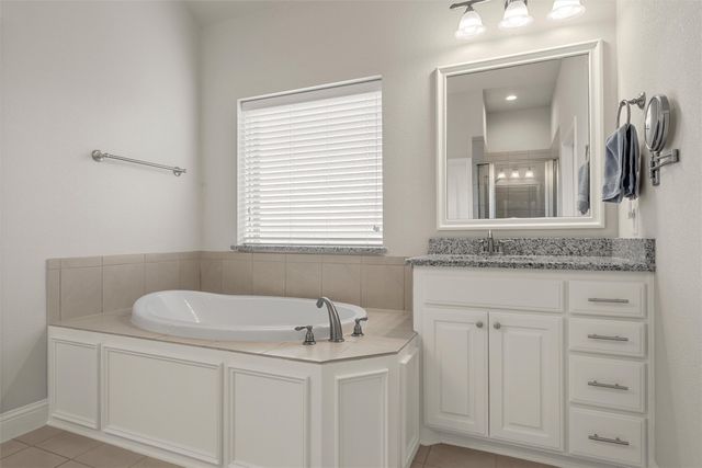 307 Oak Meadow Trail, Waco, TX 76657