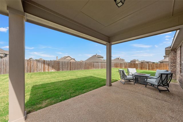 307 Oak Meadow Trail, Waco, TX 76657