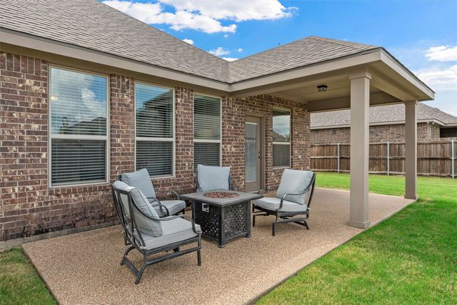 307 Oak Meadow Trail, Waco, TX 76657