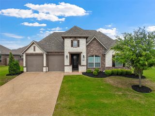 307 Oak Meadow Trail, Waco, TX 76657