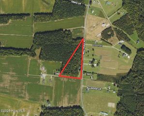717 Mill Hole Road, Washington, NC 27889