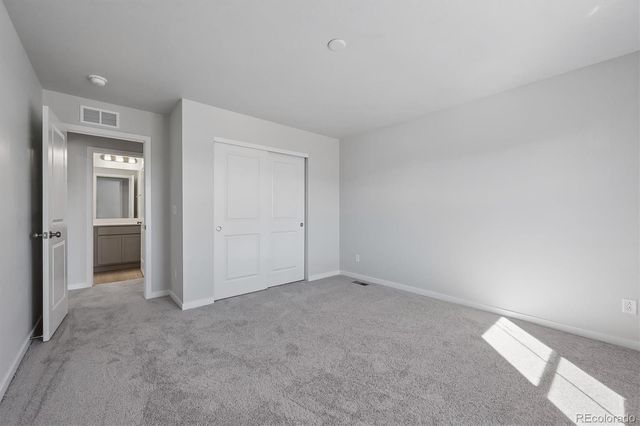 4601 N Versailles Way, Aurora, CO 80019