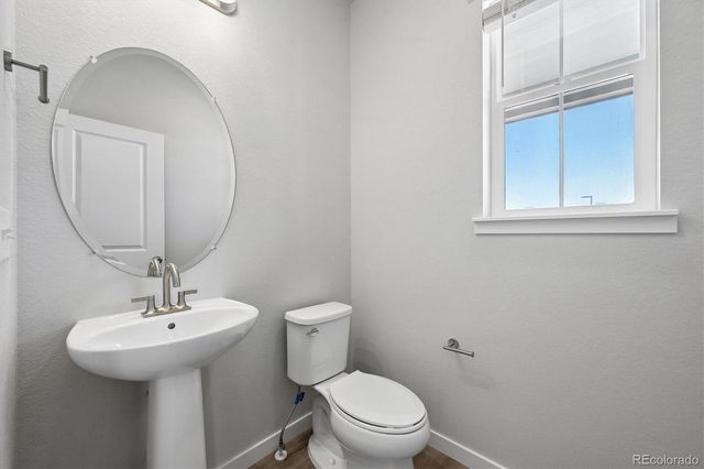 4601 N Versailles Way, Aurora, CO 80019