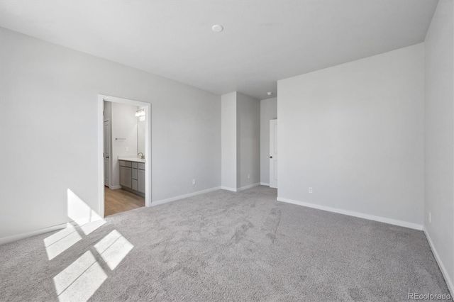4601 N Versailles Way, Aurora, CO 80019