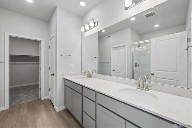 4601 N Versailles Way, Aurora, CO 80019