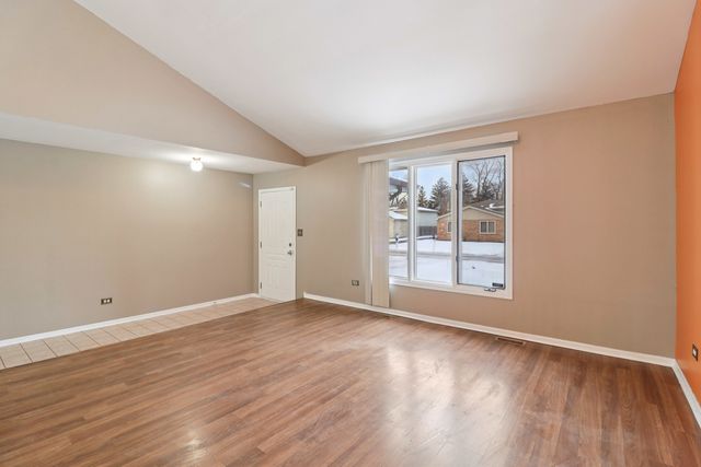 16627 Carse Avenue, Harvey, IL 60426