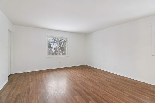 16627 Carse Avenue, Harvey, IL 60426