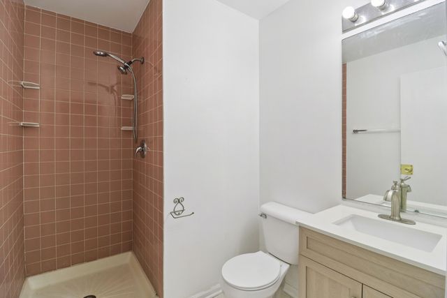 16627 Carse Avenue, Harvey, IL 60426