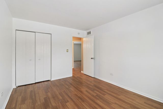 16627 Carse Avenue, Harvey, IL 60426