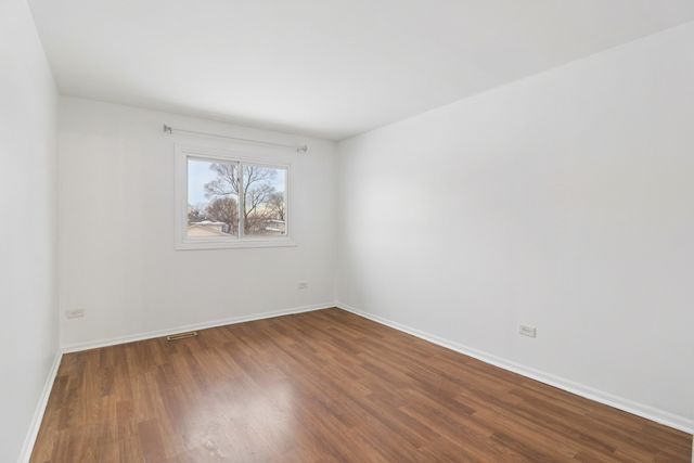 16627 Carse Avenue, Harvey, IL 60426