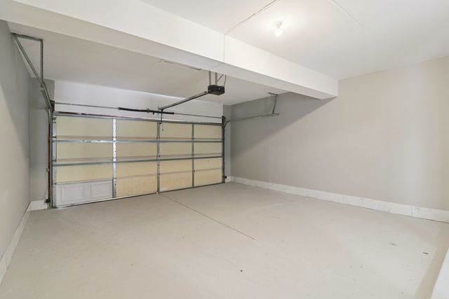 16627 Carse Avenue, Harvey, IL 60426