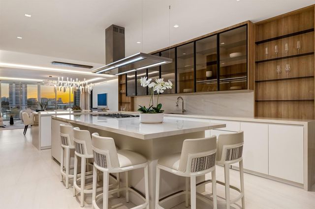 725 S Ocean Boulevard 402, Boca Raton, FL 33432