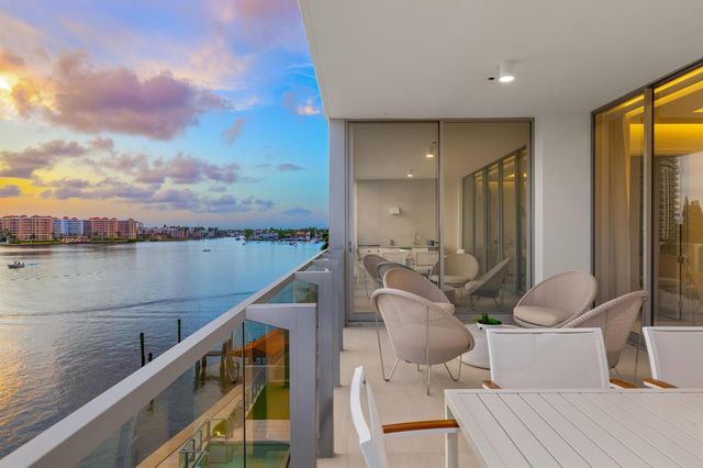 725 S Ocean Boulevard 402, Boca Raton, FL 33432