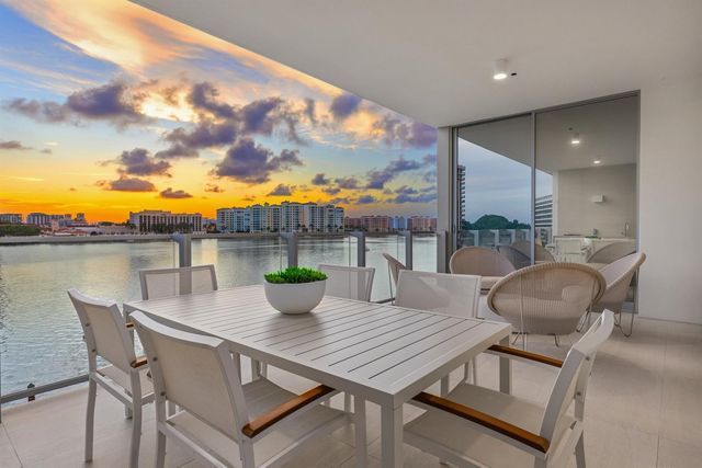 725 S Ocean Boulevard 402, Boca Raton, FL 33432