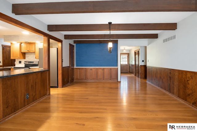 6101 Frontier Road, Lincoln, NE 68516