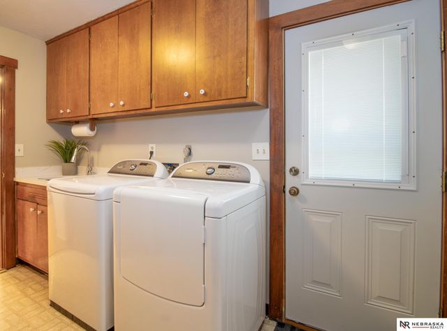 6101 Frontier Road, Lincoln, NE 68516