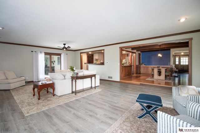 6101 Frontier Road, Lincoln, NE 68516