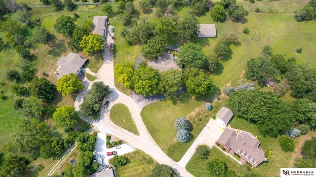 6101 Frontier Road, Lincoln, NE 68516