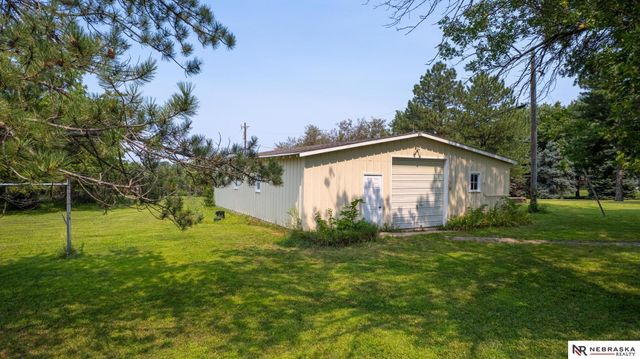 6101 Frontier Road, Lincoln, NE 68516
