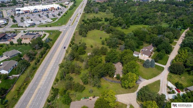 6101 Frontier Road, Lincoln, NE 68516