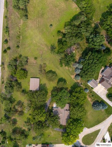 6101 Frontier Road, Lincoln, NE 68516
