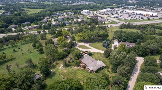6101 Frontier Road, Lincoln, NE 68516