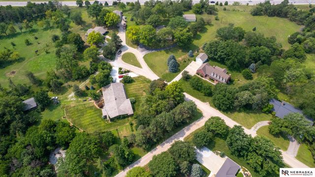 6101 Frontier Road, Lincoln, NE 68516