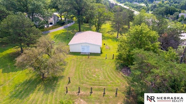 6101 Frontier Road, Lincoln, NE 68516