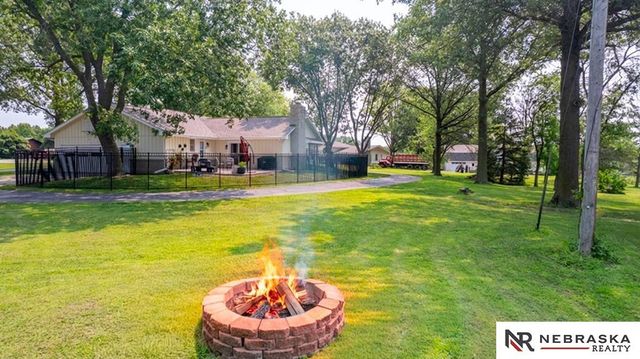 6101 Frontier Road, Lincoln, NE 68516
