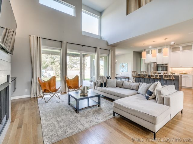 10514 S 218th East Avenue, Broken Arrow, OK 74014