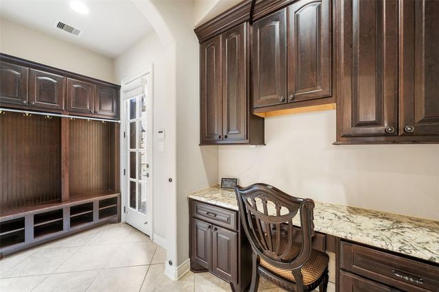 109 Evergreen Oak Drive, Conroe, TX 77384