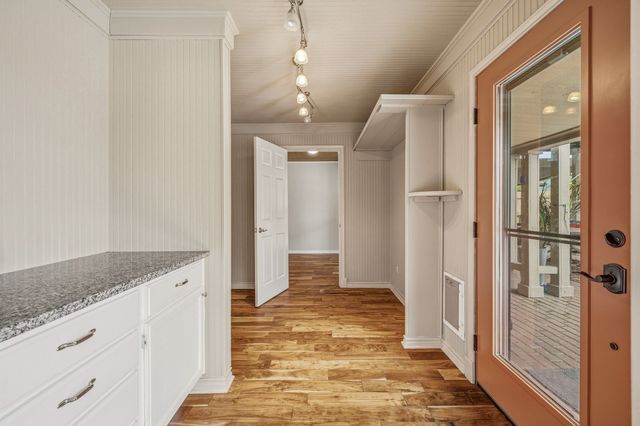 5614 Hondo Drive, De Cordova, TX 76049
