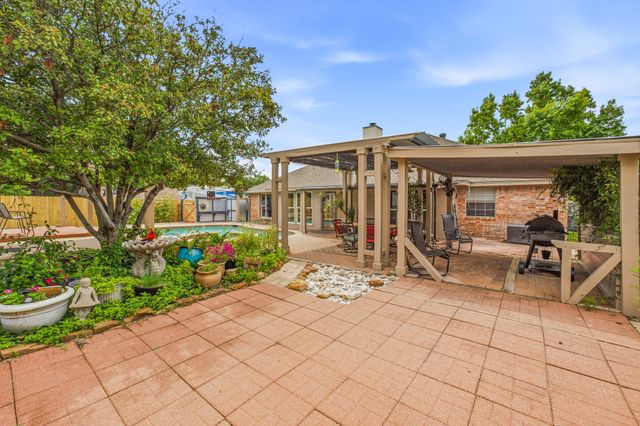 5614 Hondo Drive, De Cordova, TX 76049