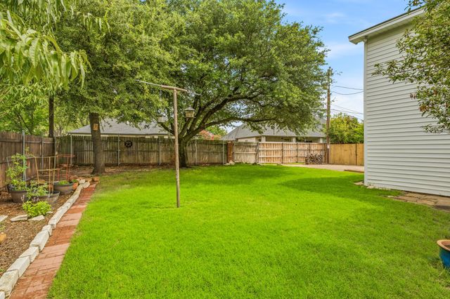 5614 Hondo Drive, De Cordova, TX 76049