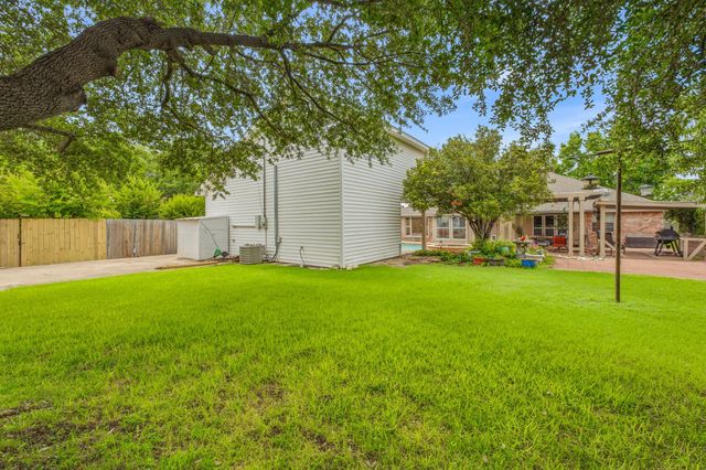 5614 Hondo Drive, De Cordova, TX 76049