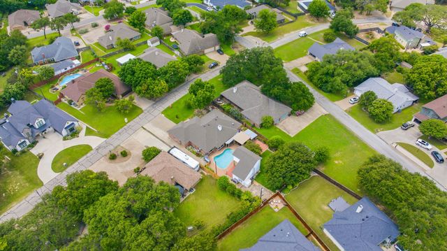 5614 Hondo Drive, De Cordova, TX 76049