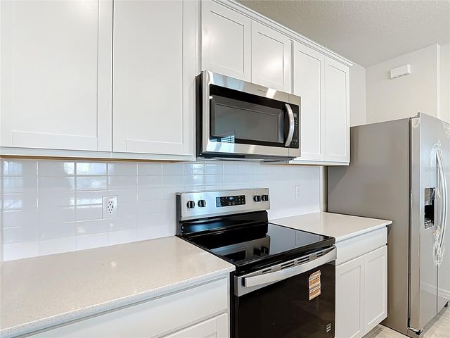 2233 SOUTHBURY DRIVE, Kissimmee, FL 34744