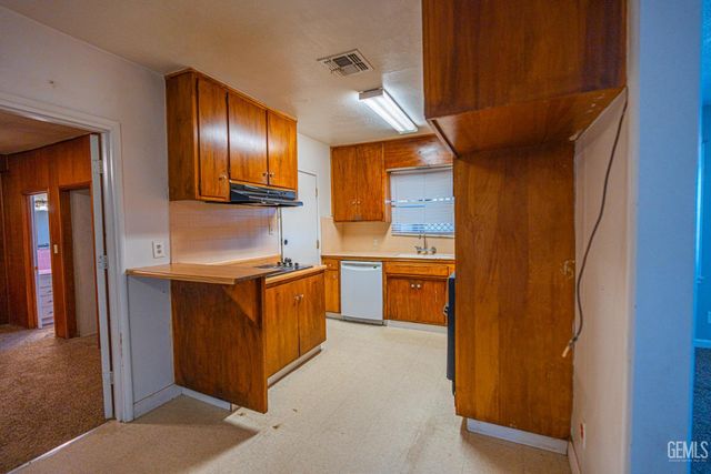 2631 Henry Lane, Bakersfield, CA 93308