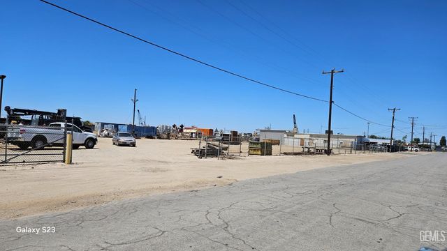 2631 Henry Lane, Bakersfield, CA 93308