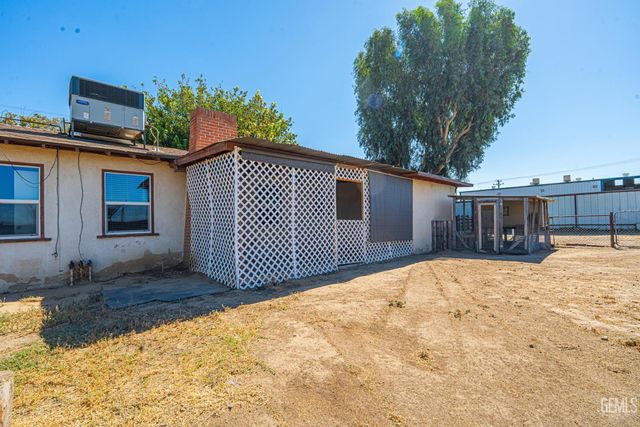 2631 Henry Lane, Bakersfield, CA 93308