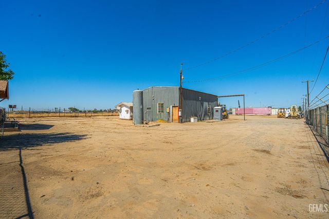 2631 Henry Lane, Bakersfield, CA 93308
