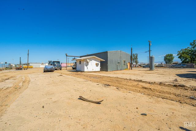 2631 Henry Lane, Bakersfield, CA 93308