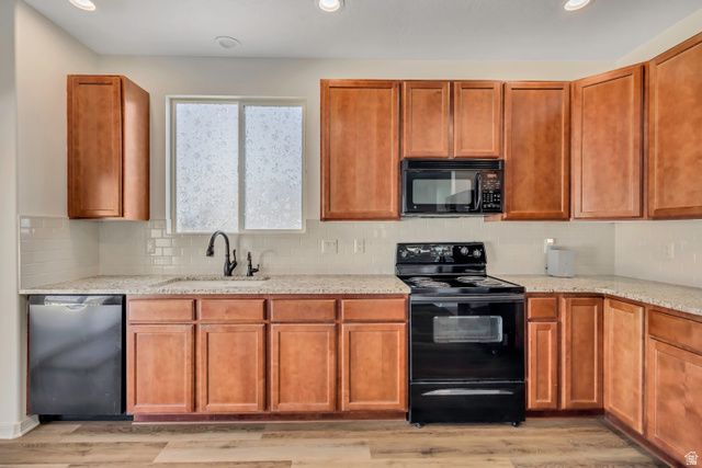 5804 W LA RIETA DR, Herriman, UT 84096