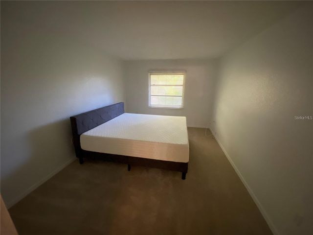 972 LA COSTA CIRCLE 8, Sarasota, FL 34237