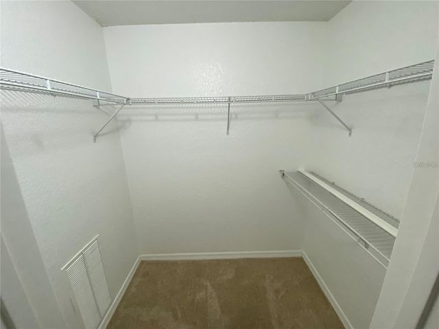 972 LA COSTA CIRCLE 8, Sarasota, FL 34237