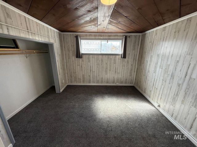 522 Ellis Ave, Winchester, ID 83555
