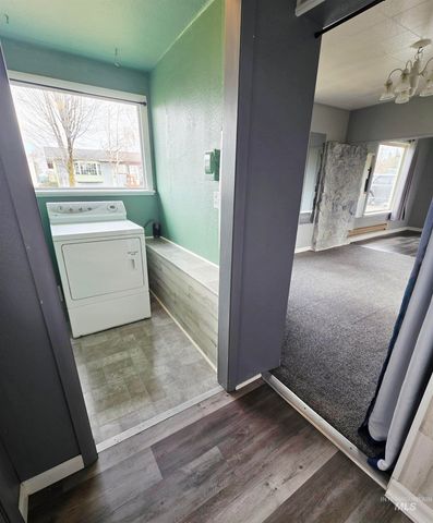 522 Ellis Ave, Winchester, ID 83555
